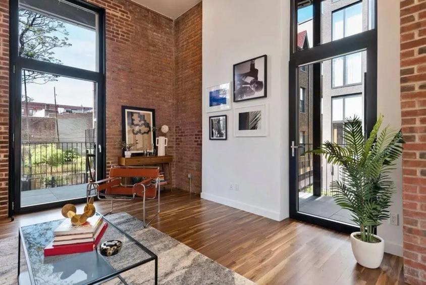 533 Leonard Street Brooklyn